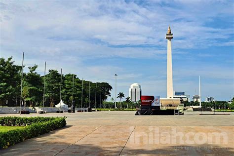 Foto Kawasan Monas Ditutup Untuk Perayaan Malam Tahun Baru 2023