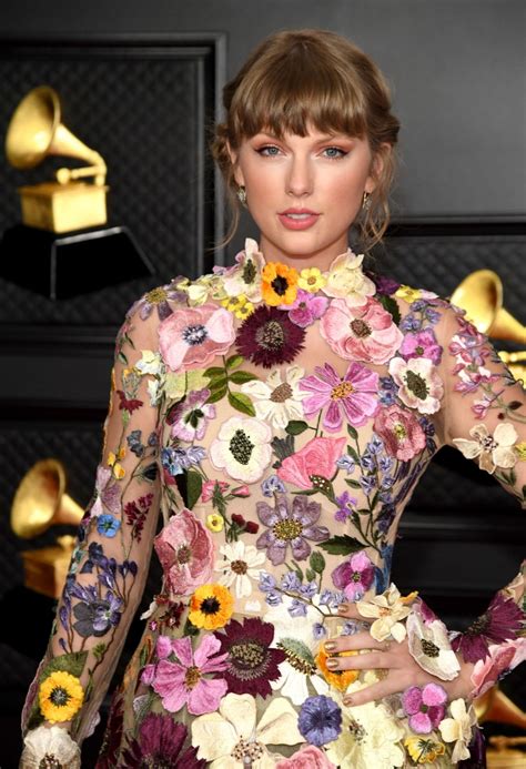 Taylor Swift Grammy Awards 2021 • Celebmafia