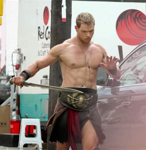 Kellan Lutz Exposed Her Strong Body Naked Male Celebrities