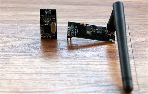 Rc Controller Silver Sharpie Microcontrollers Antenna Arduino Usb Flash Drive Magazine