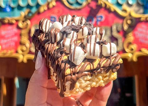First Look Smores Rice Krispie Treat Now At Magic Kingdom