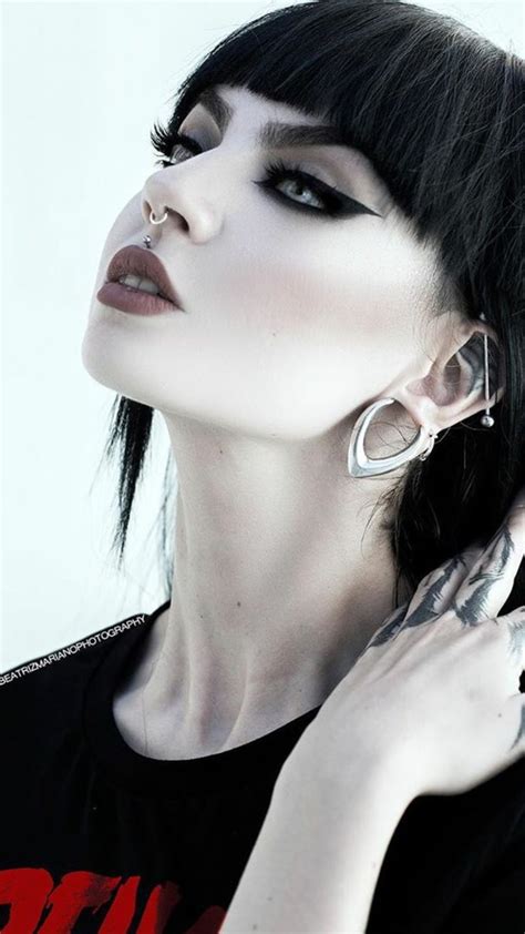 Pin By Spiro Sousanis On Beatriz Mariano Photography Goth Beauty Goth Model Artistic Hair
