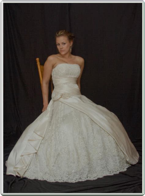 Choose wedding dress hire from the bec and bridge collection brought to you by the volte. Unique Brides | Couture wedding gowns for hire | Wedding ...