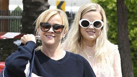 Reese Witherspoons Hangs Out With Daughter Ava In Santa Monica Ava
