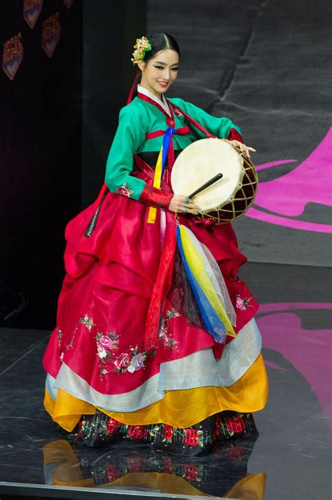 2013 Miss Universe National Costume Show Korean Traditional Dress