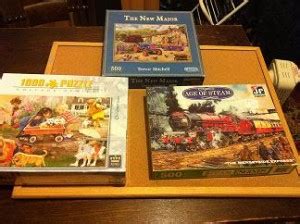 How do puzzles benefit aging adults with dementia? Jigsaw Puzzles. A simple way to exercise the mind