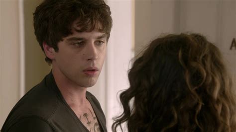 auscaps david lambert shirtless in the fosters 5 08 engaged