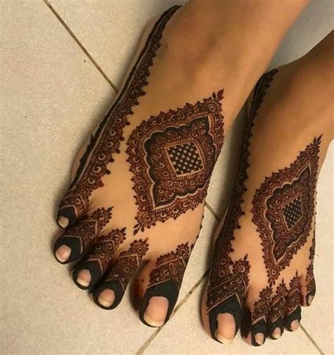 Latest Prettiest Foot Mehndi Designs For Every Kind Of Bride 2022