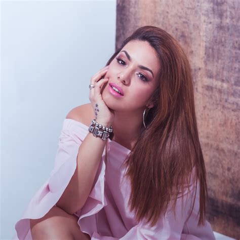 Angela leiva (tandil, buenos aires, 11 de septiembre de 1988) es una cantante argentina de cumbia, pop y melódico. Angela Leiva - Topic - YouTube