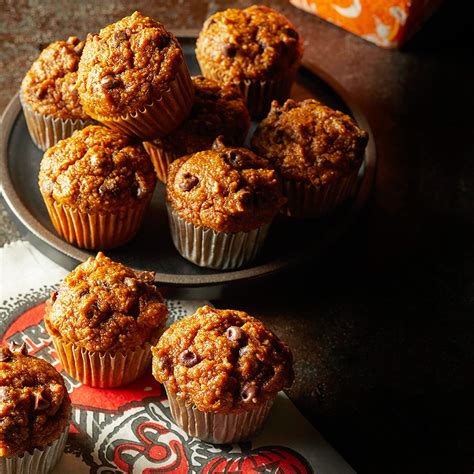 Use canned or homemade pumpkin puree, or add chocolate chips. Pumpkin-Oat Mini Muffins Recipe - EatingWell