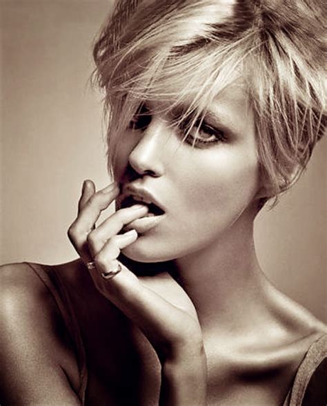 Many women with long hair have short hair requires minimal conditioning and styling and can save women lots of money. Top 10 Sexy Short Haircut Ideas for 2021 | Styles Weekly