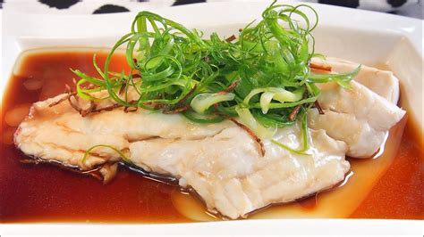 Make this chinese steamed fish recipe using a steamer or bake it in foil! SUPER EASY Basic Chinese Steamed Fish Recipe 中式蒸鱼 Easiest ...