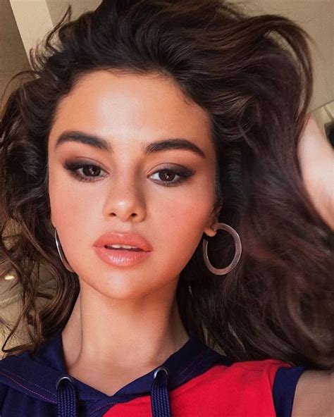 Sexy Selena Gomez Selfies 2018 Popsugar Celebrity