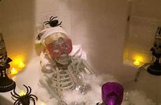 halloween bathroom bathtub bath table decor diy skeleton decorations skeletons decorated fun