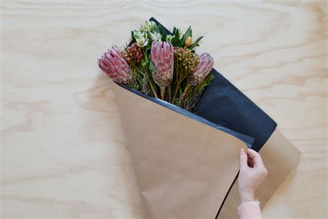 The Secret To Wrapping A Basic Bouquet So It Looks Beyond Lovely