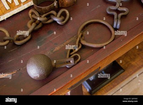 Antiguos Instrumentos De Tortura Utilizados Para Torturar A Los Esclavos En Brasil Fotograf A