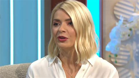 Holly Willoughby Reveals Unusual Ritual She Does Every Day Before This Morning Mirror Online