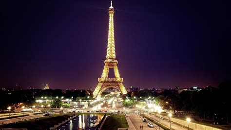 Последние твиты от la tour eiffel (@latoureiffel). A qui profite la Tour Eiffel ? - Reportage exclusif - YouTube