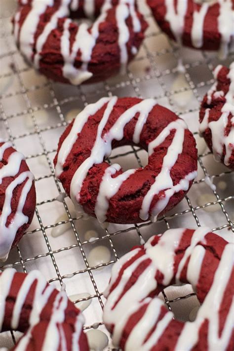 Baked Red Velvet Donuts With Cream Cheese Drizzle Delicious Donuts