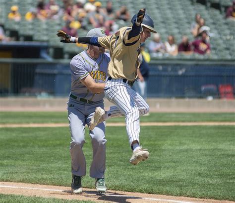 Photos Ottawa Marquette Vs Brown Co Ihsa 1a Baseball Shaw Local