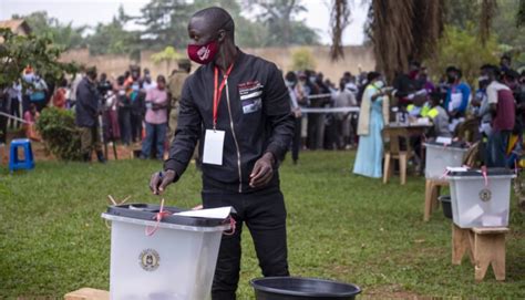 Yoweri kaguta museveni ( pronunciation (help·info)) (born c. Uganda elections: Museveni and Bobi Wine face off after ...