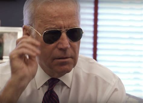 President joe biden has been on the road to the oval office for his whole career—so have his sunglasses. Obama Wears Aviator Sunglasses in Hilarious New Spoof ...