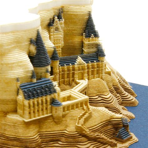 This Harry Potter Memo Pad Gradually Reveals The Hogwarts Castle As You