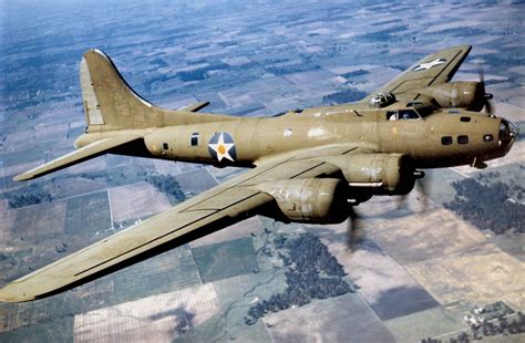 Boeing B 17 Flying Fortress —