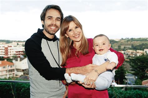 Ana karine martins garcia retweeted. Ana Garcia Martins e Ricardo Martins Pereira rendidos ao ...
