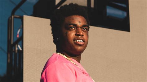 Kodak Black Accused Of Not Tipping Dark Skin Strippers At The Booby Trap Strip Club