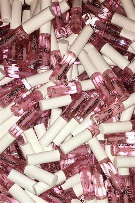 Pin By Lenn🦋 On Lip Gloss Aesthetic Makeup Pastel Pink Aesthetic