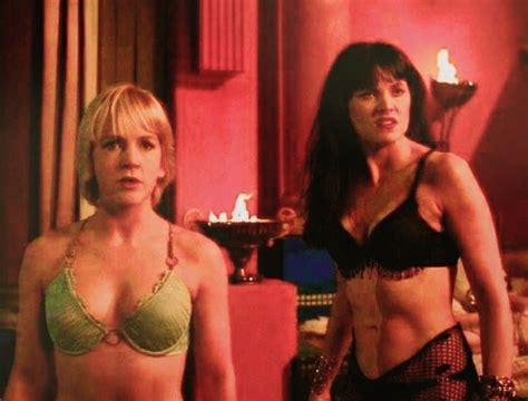 Renee O Connor And Lucy Lawless Xena Warrior Princess Warrior Princess Warrior Woman