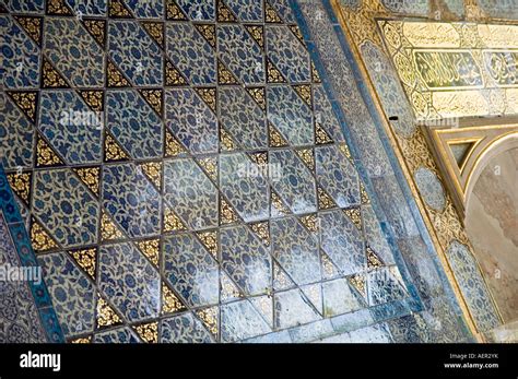 Iznik Ceramic Tiles In The Topkapi Palace Istanbul Turkey Stock Photo