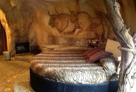 Themed Hotel Rooms Weirdest Themed Fantasy Suites In Nj Feather Nest