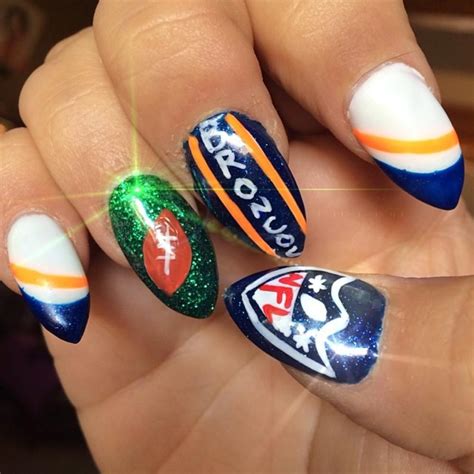 Super Bowl Nail Art Cheer On Your Team With These Nail Ideas Super