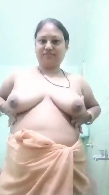 Unsatisfied Bangla Desi Aunty Showing And Fingering Her Big Ass And Pussy Eporner