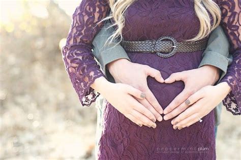 10 Cute Maternity Shoot Poses Page 3 Of 3