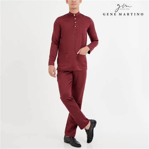 Baju melayu slim fit nombor 1 di malaysia kain graziano silky crepe yang selesa dan sesuai dengan suhu di malaysia slim fit yang membuatkan si pemakai nampak segak dan elegen Baju Melayu Premium Dull Satin Slim Fit ₁₁₆ - Maroon ...
