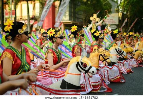 Javanese Culture Dancers Dancing Jaran Bodak Stock Photo 1541651702