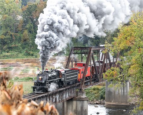 Enjoy A Scenic Ride On The Great Smoky Mountains Railroad A Discount