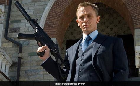 James Bond Daniel Craigs Sign Off Film As 007 Is Titled No Time To Die
