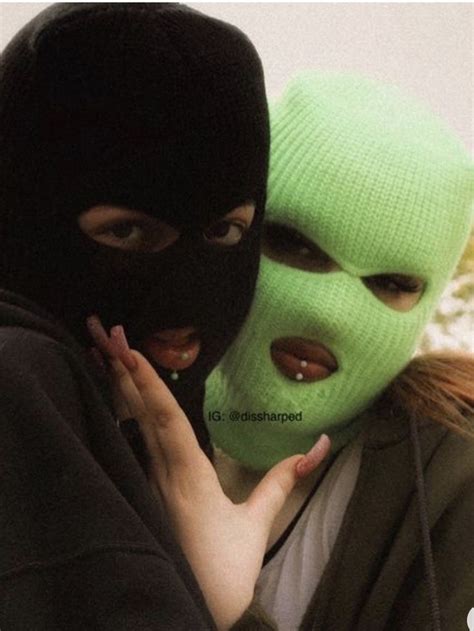 Pin By 𝒯𝓇𝒶𝓅𝒷𝓇𝒶𝓉🐉 On ᴳᵒᵗ ᵇᵃⁿᵏ In 2020 Thug Girl Mask Girl Ski Mask