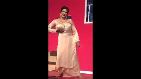 Hot Mujra Saima Khan Latest Mujra 2017 Youtube