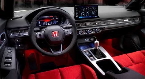 2023 Honda Civic Type R Says Round Steering Wheels Rule Carscoops