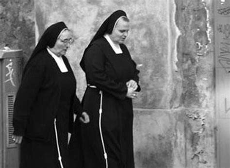 vatican rebukes american nuns for radical views