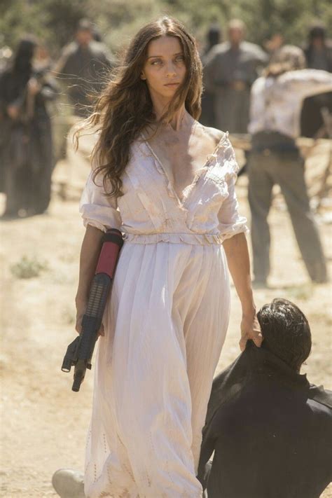 Clementine Westwolrd Season 2 Westworld Angela Sarafyan Westworld Costume