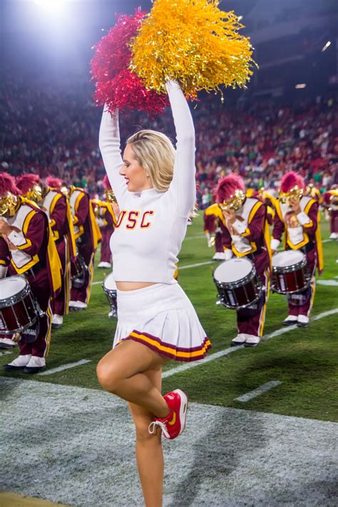 2018 usc vs notre dame 0593 cheerleading pictures cheerleading outfits hot cheerleaders