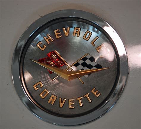 Small file size compared to a png or jpg. File:Corvette logo.jpg - Wikimedia Commons