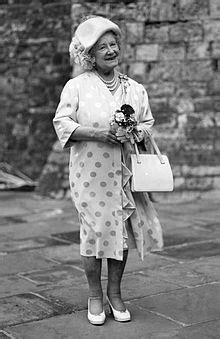 After her husband died, she was known as queen elizabeth the queen mother,2 to avoid confusion with her daughter, queen elizabeth ii. Queen Elizabeth The Queen Mother - Wikipedia