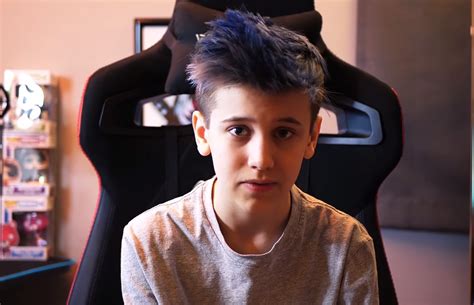 The 10 best 14 year old boy gifts. 14-year-old makes $200K playing Fortnite and posting ...